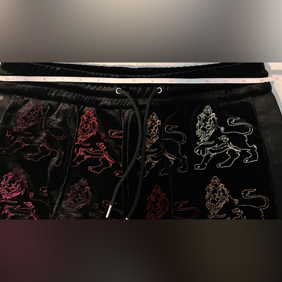 MCM Luxury Velour Jogger Black Multicolor Lion Logo Limited Ed MCM Handbag Brand - Picture 10 of 14